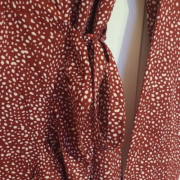 Elegant Red Wrap Dress - Picture 2 of 5